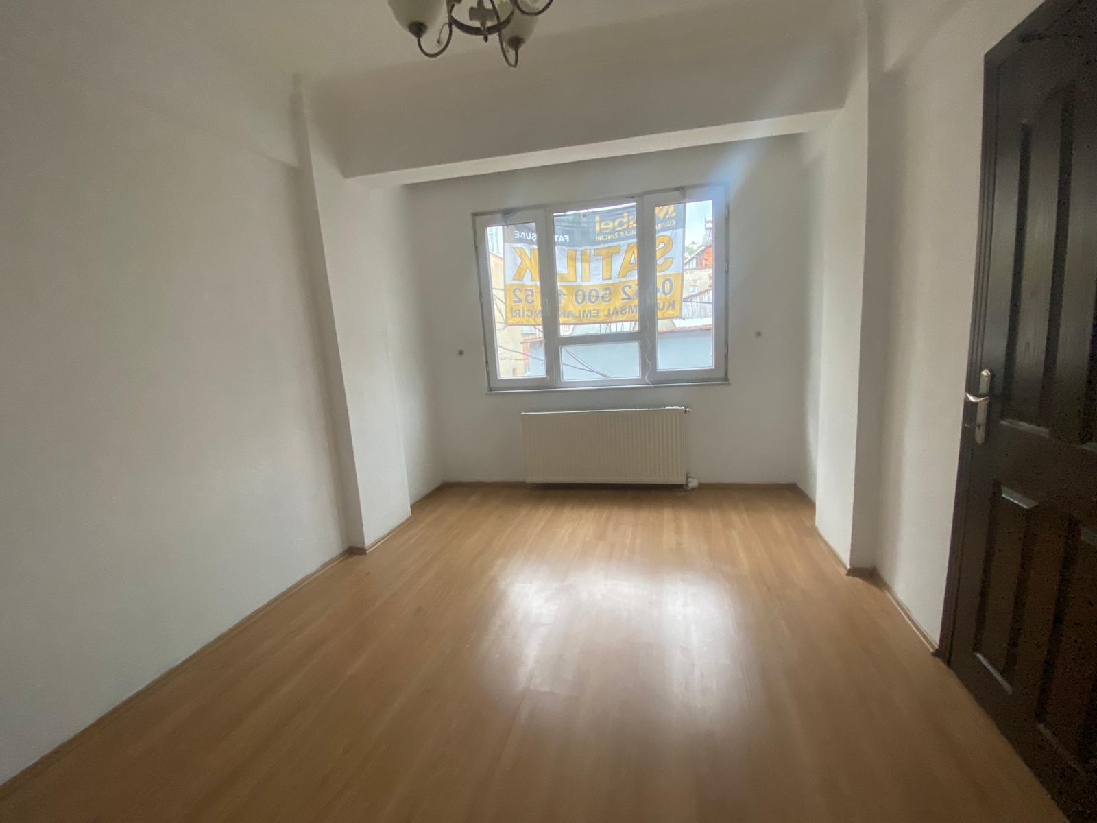 ŞEREFİYE MAH.. HAMLIK YOLU ÜZERİ HAMLIK FIRIN ARKASINDA 3 KATLI BİNA 2+1 SATILIK DAİRE 2 KATTA
